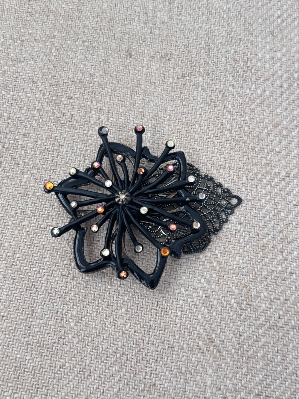 Chicos Starburst Flower Brooch